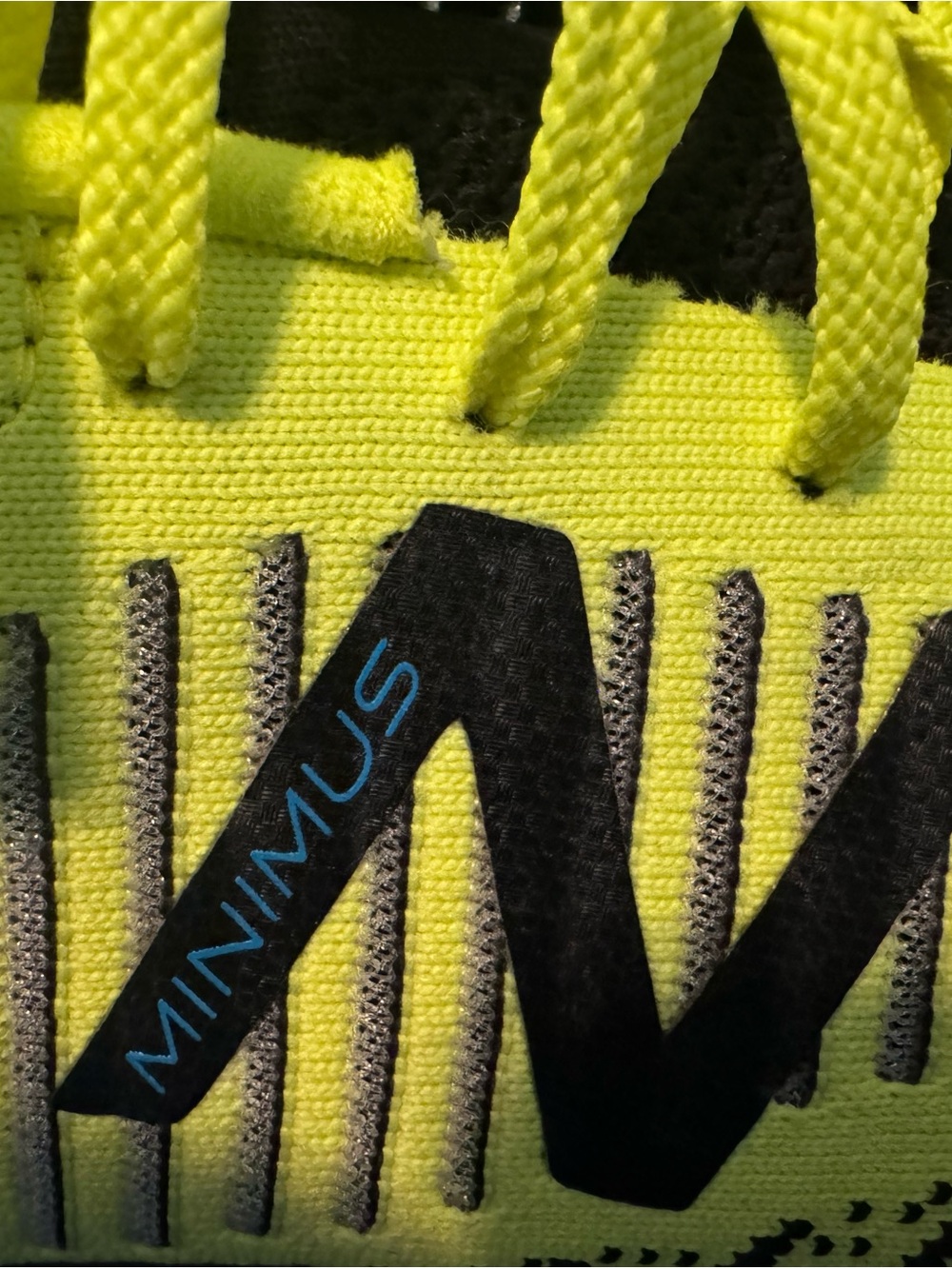 New Balance Neon Yellow Minimus Men's Athletic Running Shoes - Picture 7 of 8